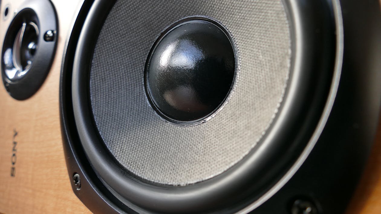 Gratis Fotografi Tertutup Speaker Sony Berbingkai Kayu Coklat Foto Stok